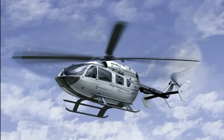 Skyful Magazine 6 HeliTech Expo 2021
