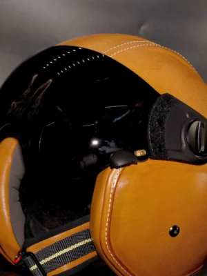 Vintage-Flight-Helmet