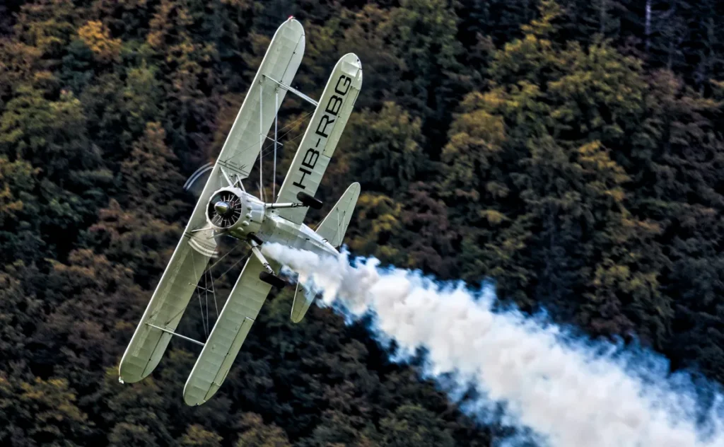 The Swiss Air Knights: SUBITO Team & FMA 5 air craft aerobatic